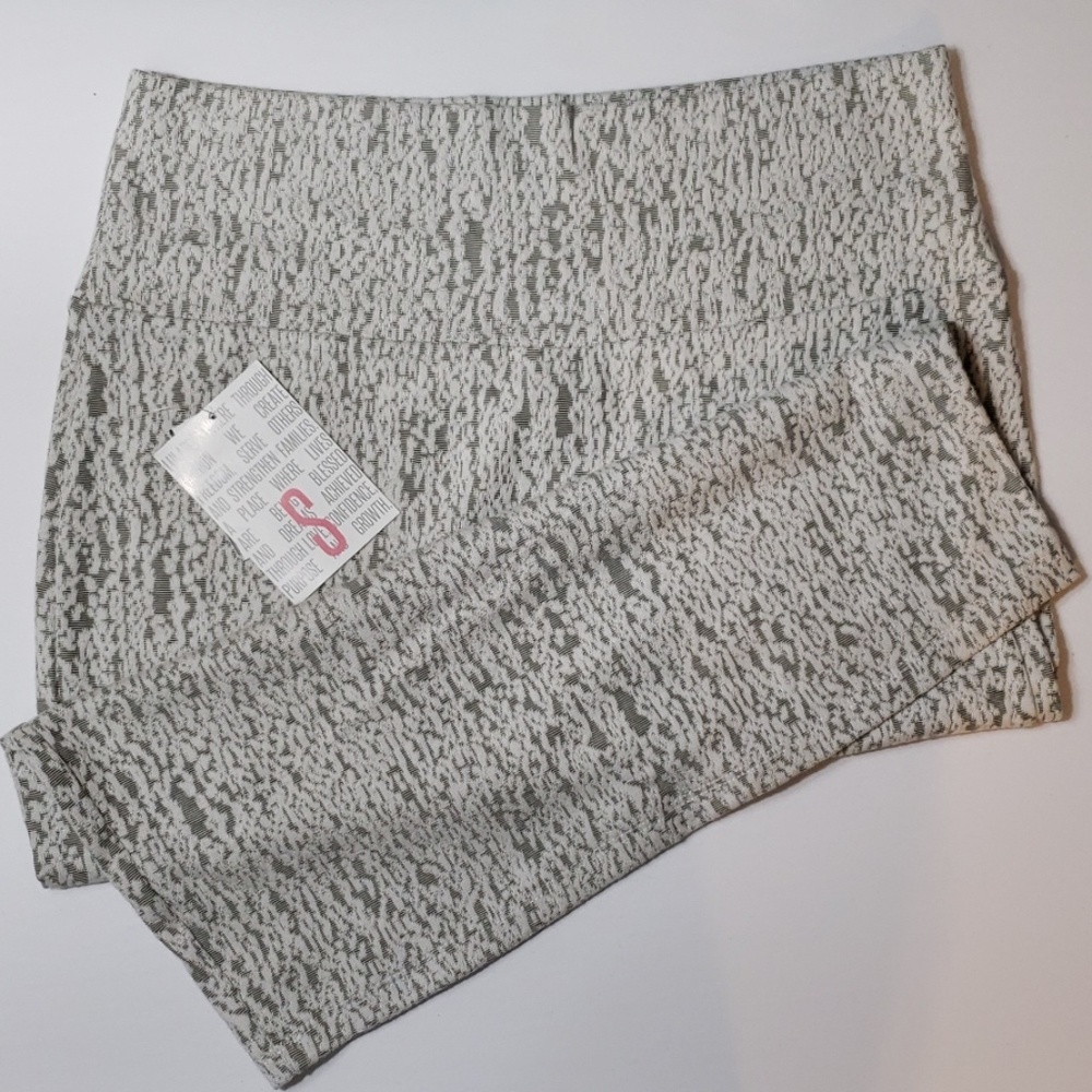 LuLaRoe Cassie Skirt